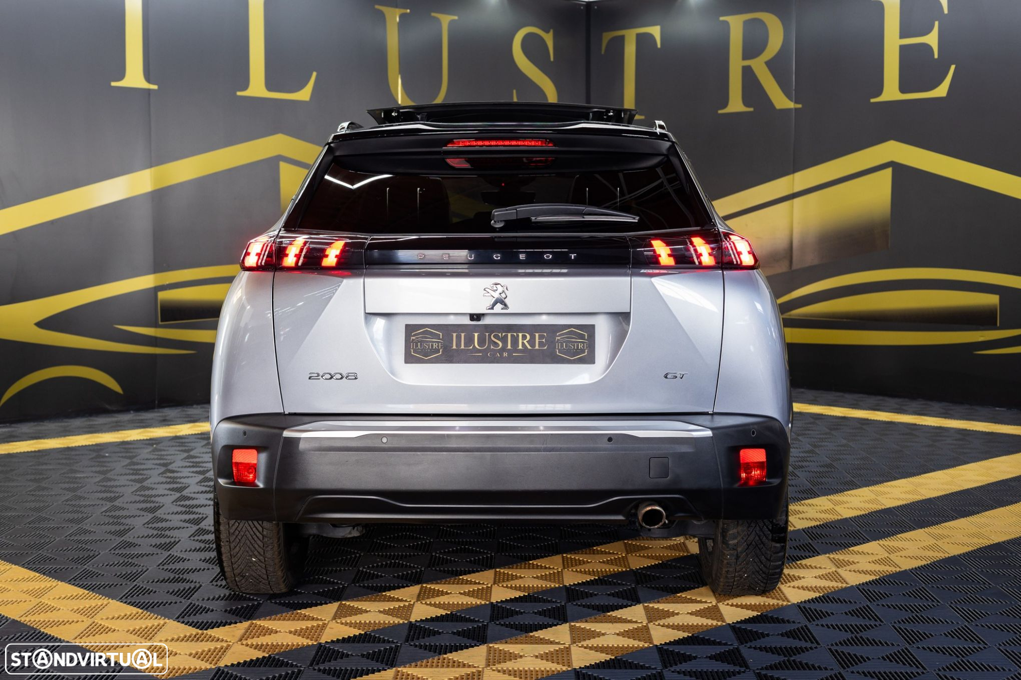 Peugeot 2008 BlueHDi 130 EAT8 GT Pack - 5