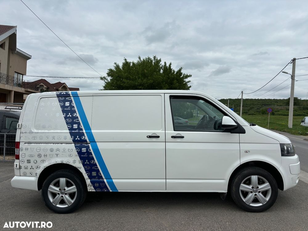 Volkswagen Transporter - 2