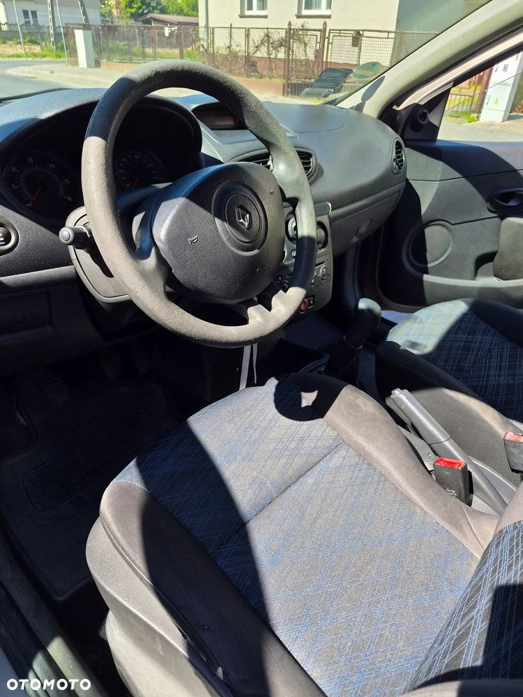 Renault Clio - 3