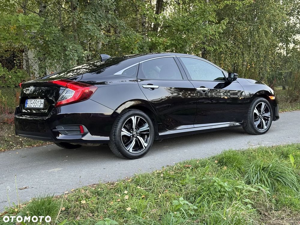 Honda Civic 1.5 T Executive - 19