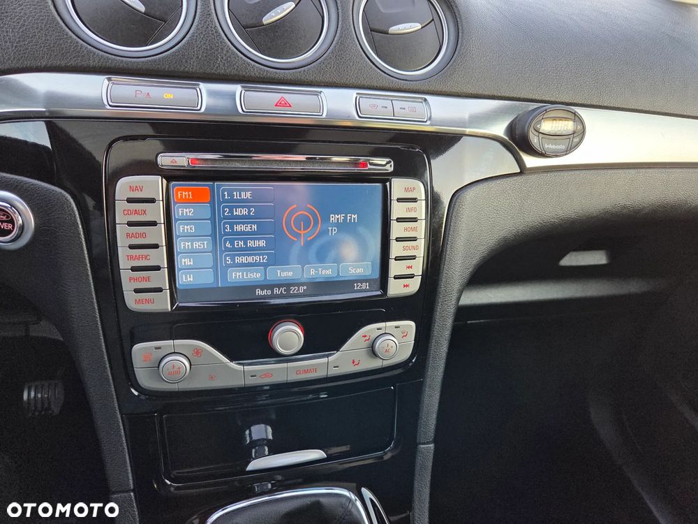 Ford Galaxy 2.2 TDCi DPF Titanium - 11