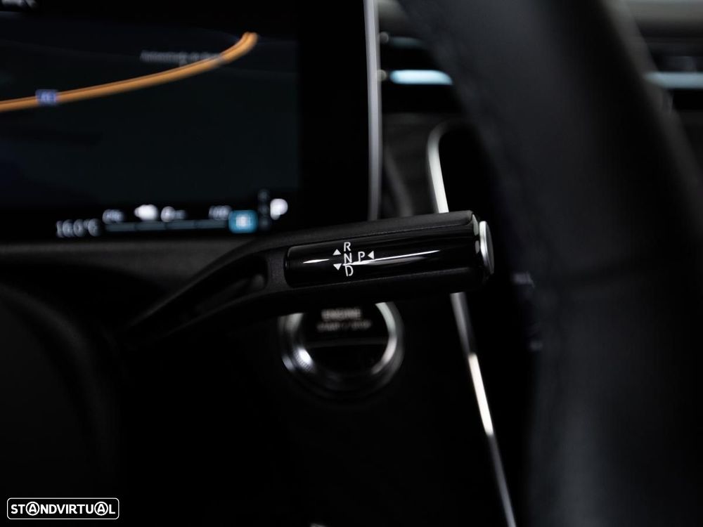 Mercedes-Benz E 300 Standard - 21