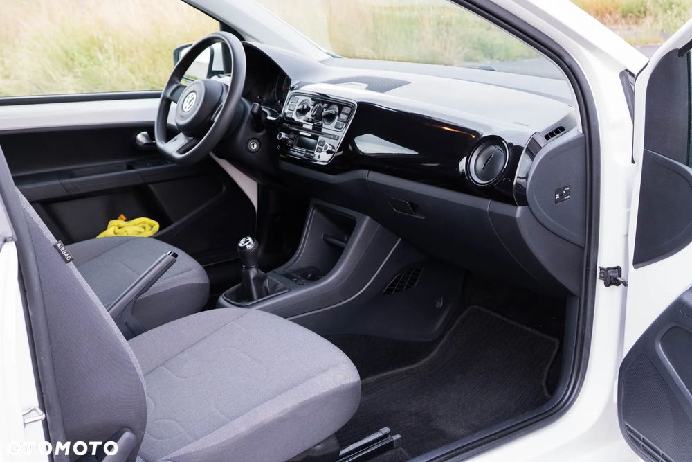 Volkswagen up! - 6