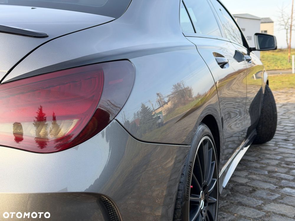 Mercedes-Benz CLA 45 AMG 4Matic 7G-DCT - 10
