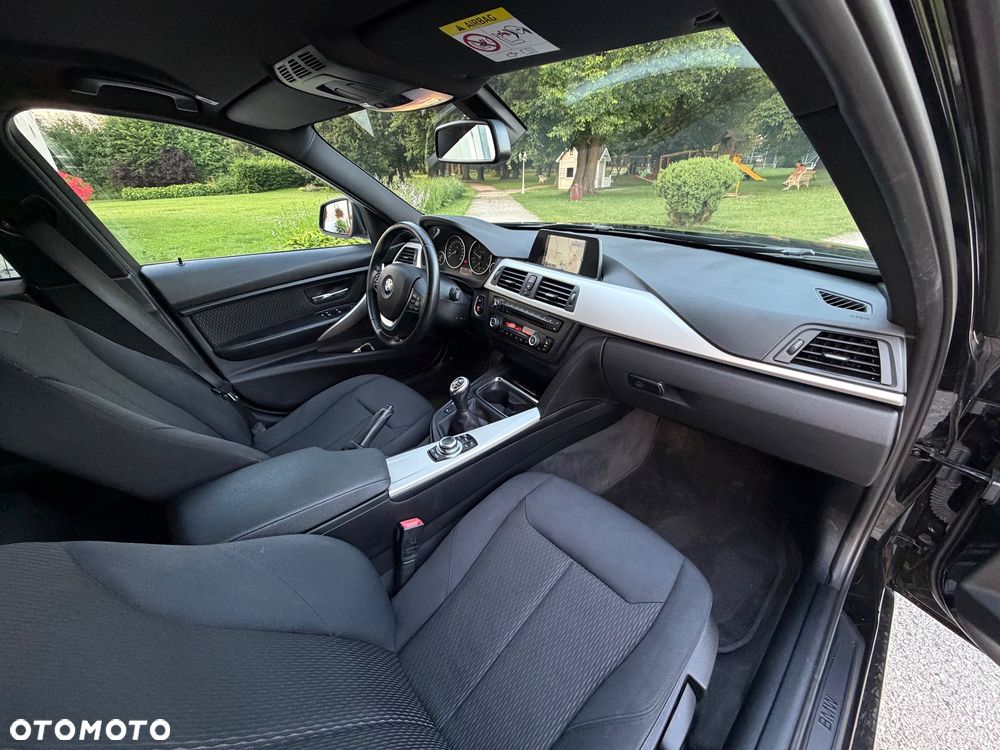 BMW Seria 3 318d Advantage - 13