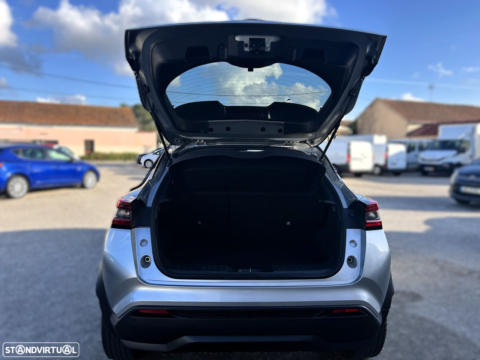 Nissan Juke 1.0 DIG-T N-Connecta DCT - 24