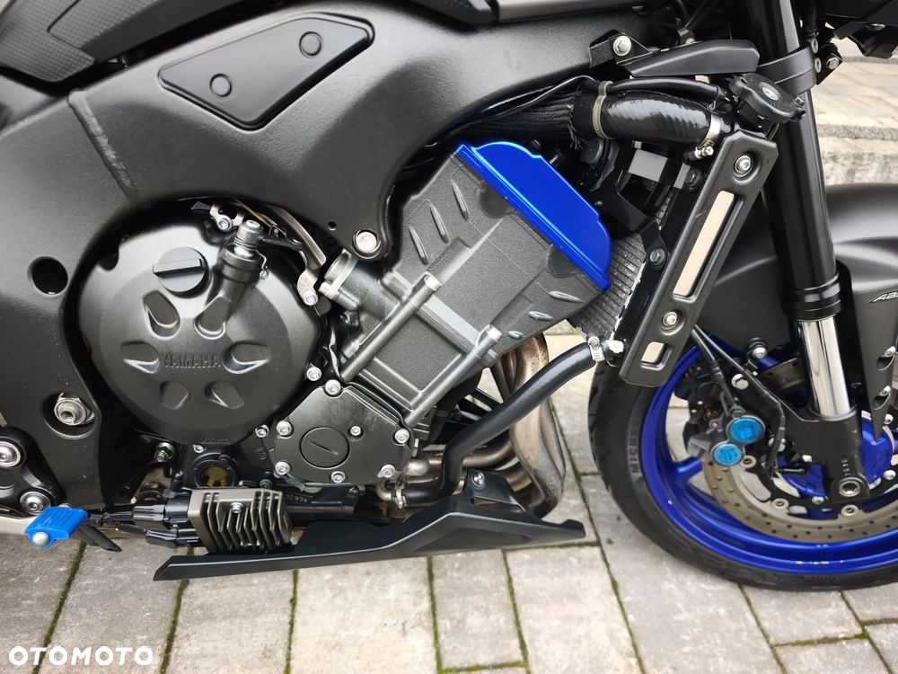 Yamaha FZ8 - 6