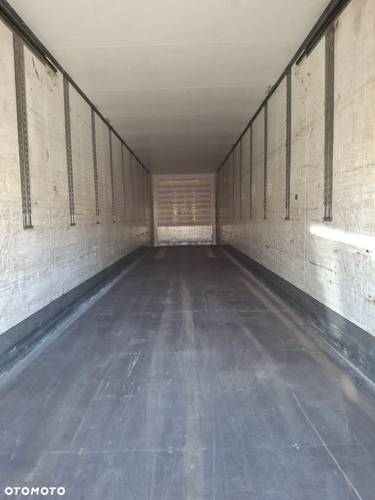 Schmitz Cargobull SKO24 - 12