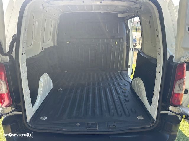 Citroën BERLINGO 3 LUGARES CX.6 VELOCIDADES - 7