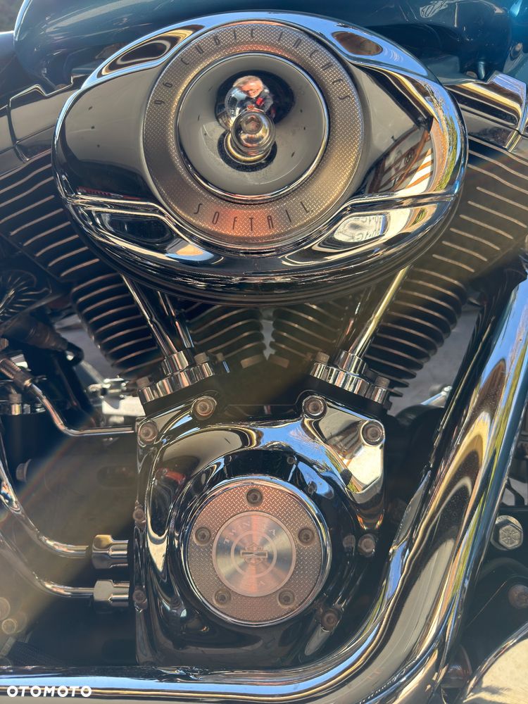 Harley-Davidson Softail Deluxe - 11