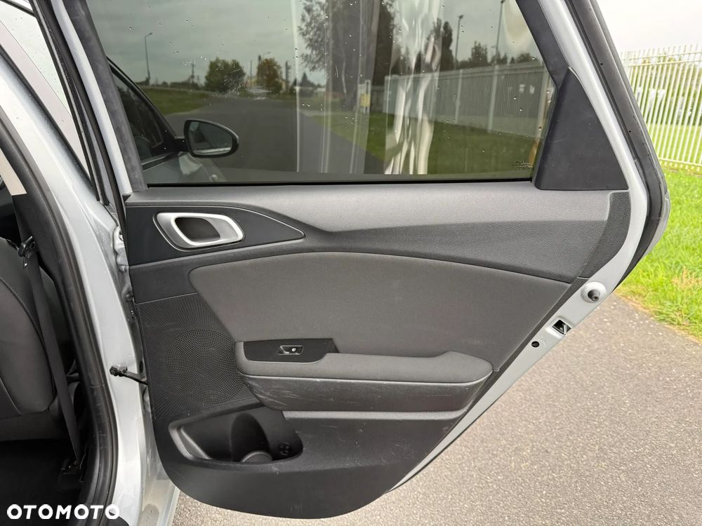 Kia Ceed - 20