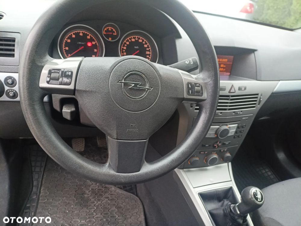 Opel Astra 1.6 - 14