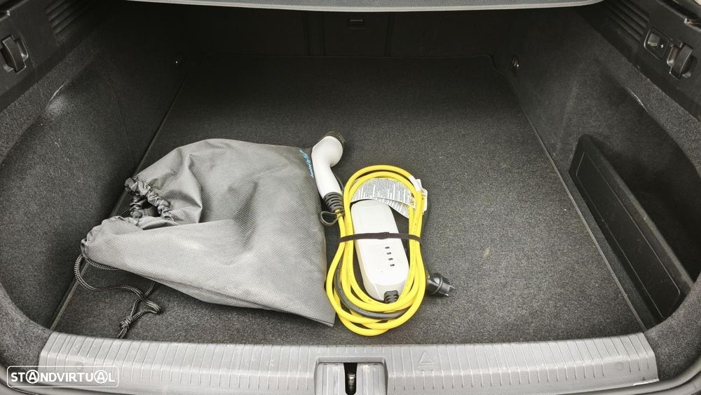 Volkswagen Arteon 1.4 TSI eHybrid Elegance — fotografia 45