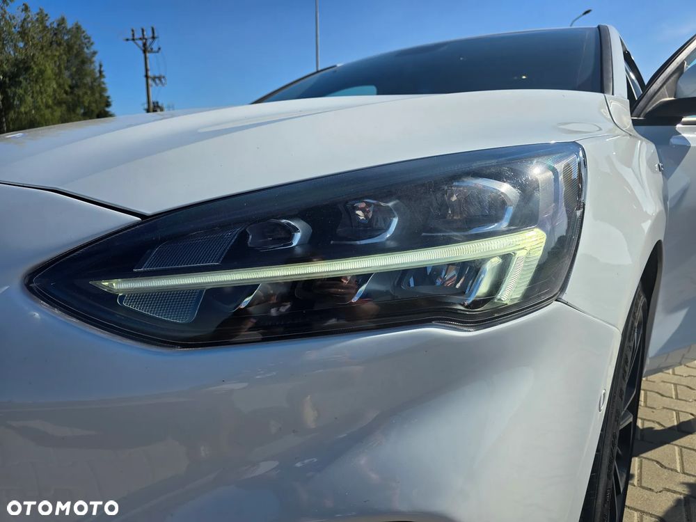 Ford Focus 1.5 EcoBoost ST-Line - 15