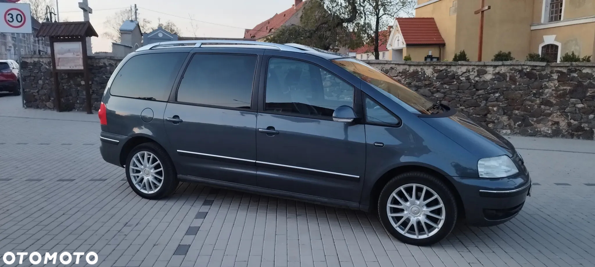 Volkswagen Sharan 2.0 TDI Highline - 3