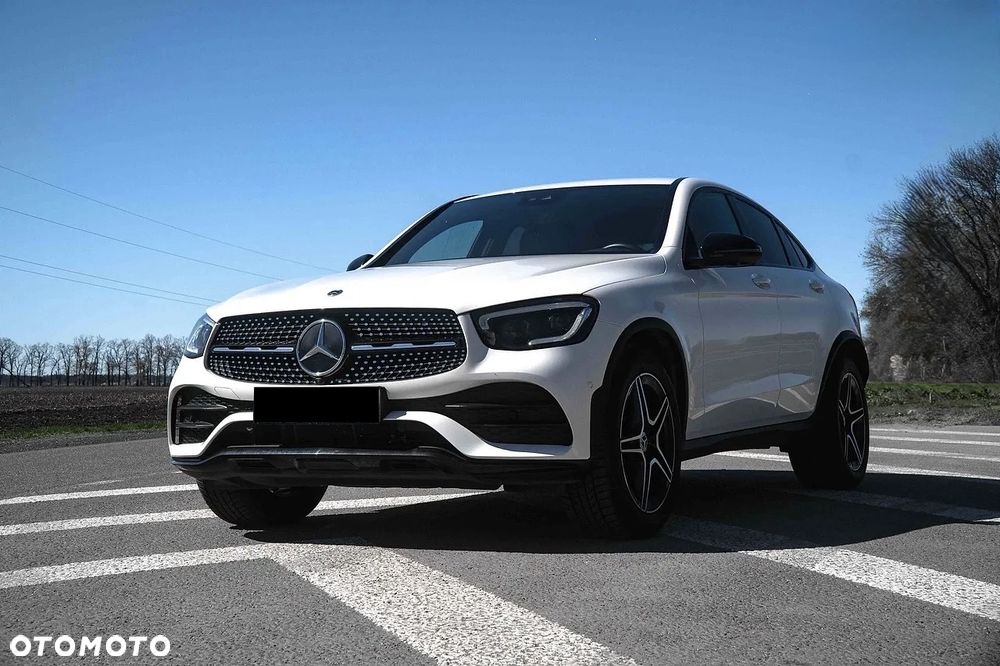 Mercedes-Benz GLC 300 4Matic 9G-TRONIC AMG Line - 1