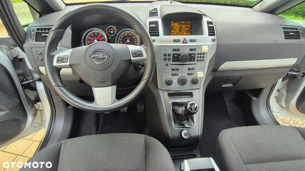 Opel Zafira 1.8 Easytronic Cosmo - 31