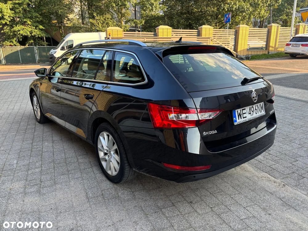 Skoda Superb 2.0 TDI L&K - 9