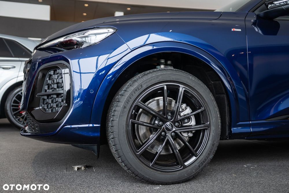 Audi Q5 Sportback - 6