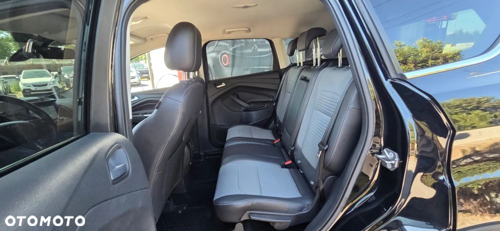 Ford Kuga 2.0 TDCi 4x4 Titanium - 31