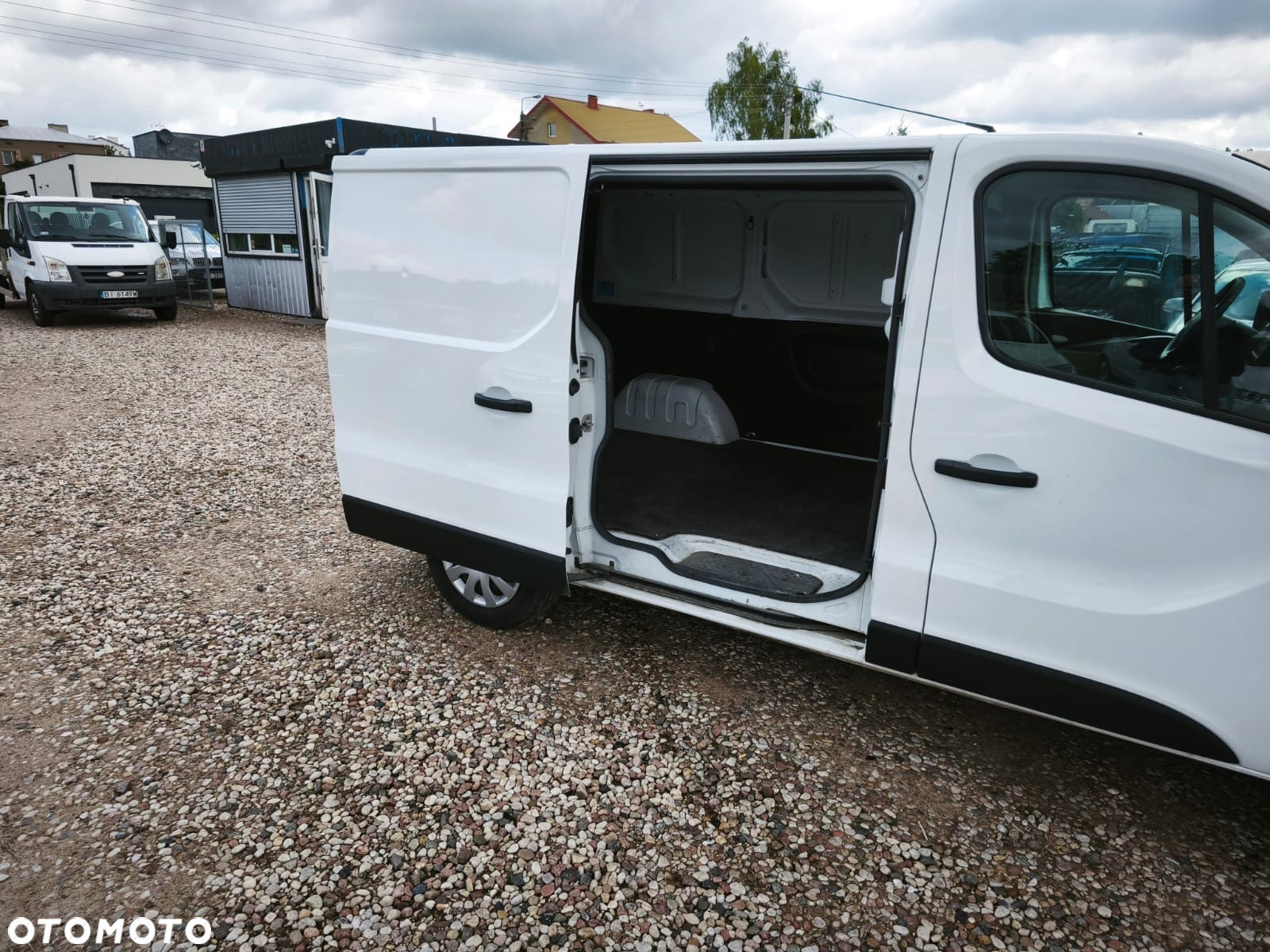 Renault Trafic - 23