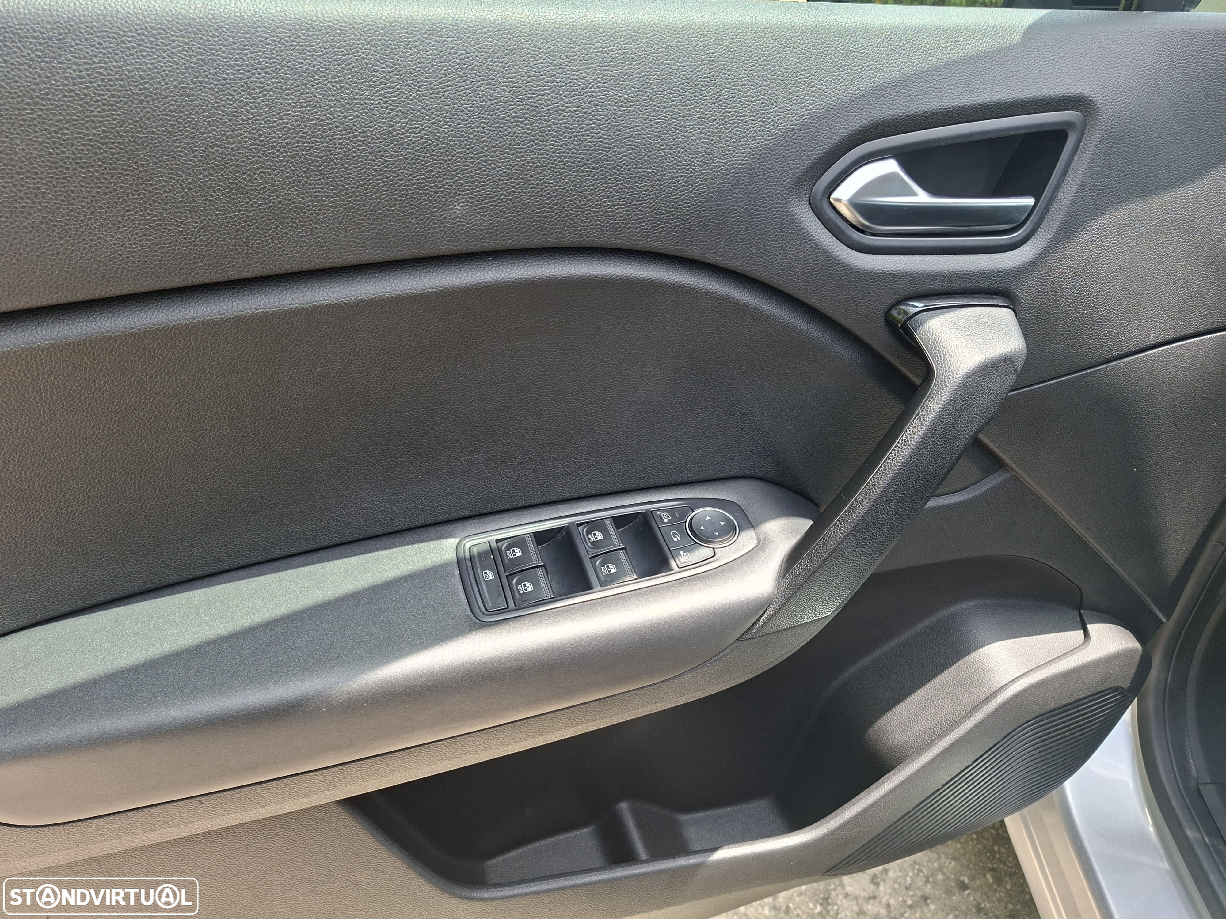 Renault Captur 1.5 dCi Exclusive EDC - 23