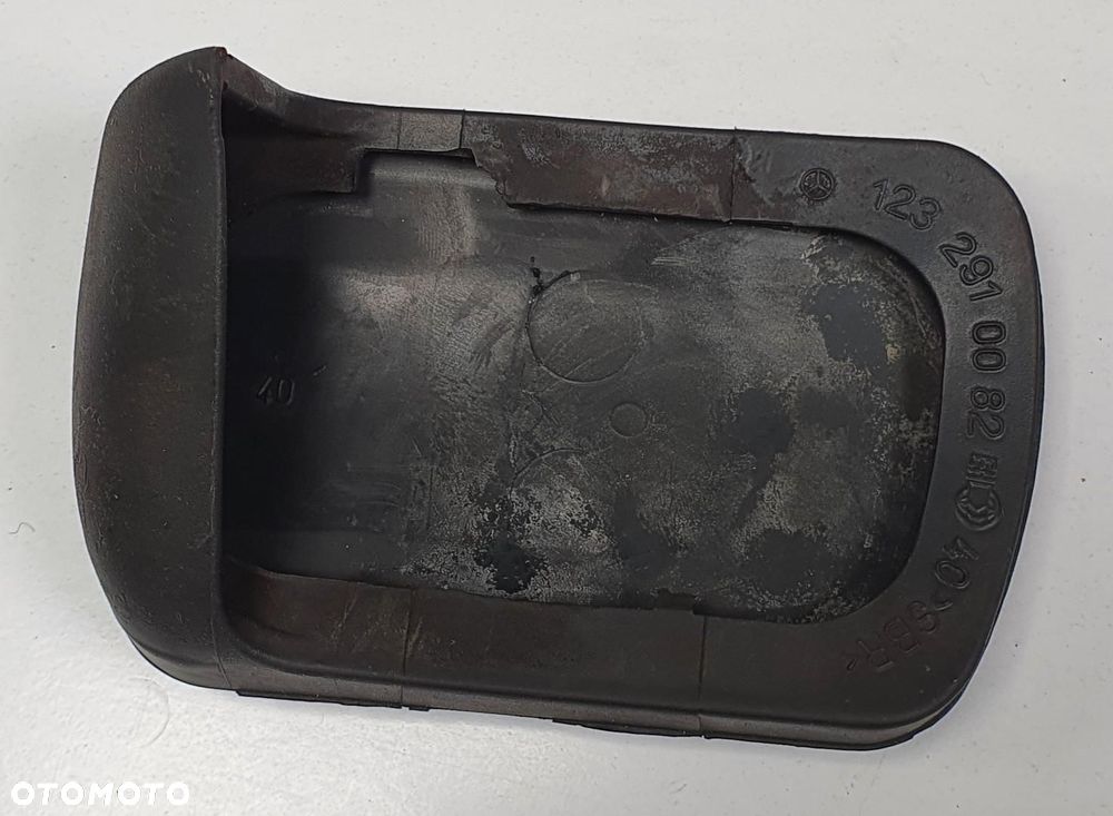 GUMA NAKŁADKA NA PEDAŁ HAMULCA MERCEDES W220 1232910082 - 2
