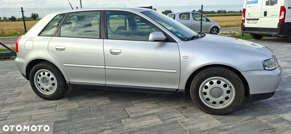 Audi A3 Sportback 1.6 Ambition - 3