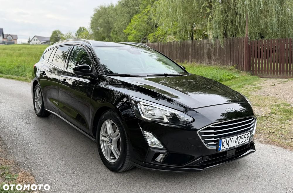 Ford Focus 1.0 EcoBoost Gold X (Trend) - 4