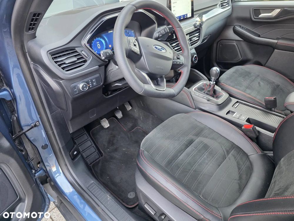 Ford Kuga 1.5 EcoBoost ST-LINE - 24