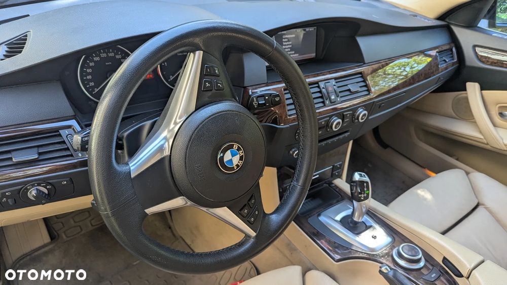 BMW Seria 5 - 18