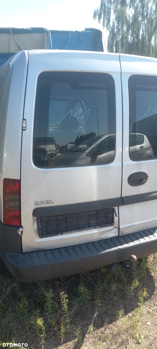 Drzwi tył tylne lewe Combo C / Corsa C Z157
