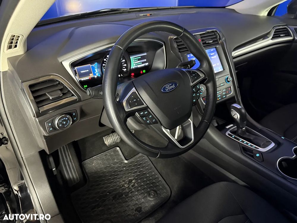 Ford Mondeo - 10