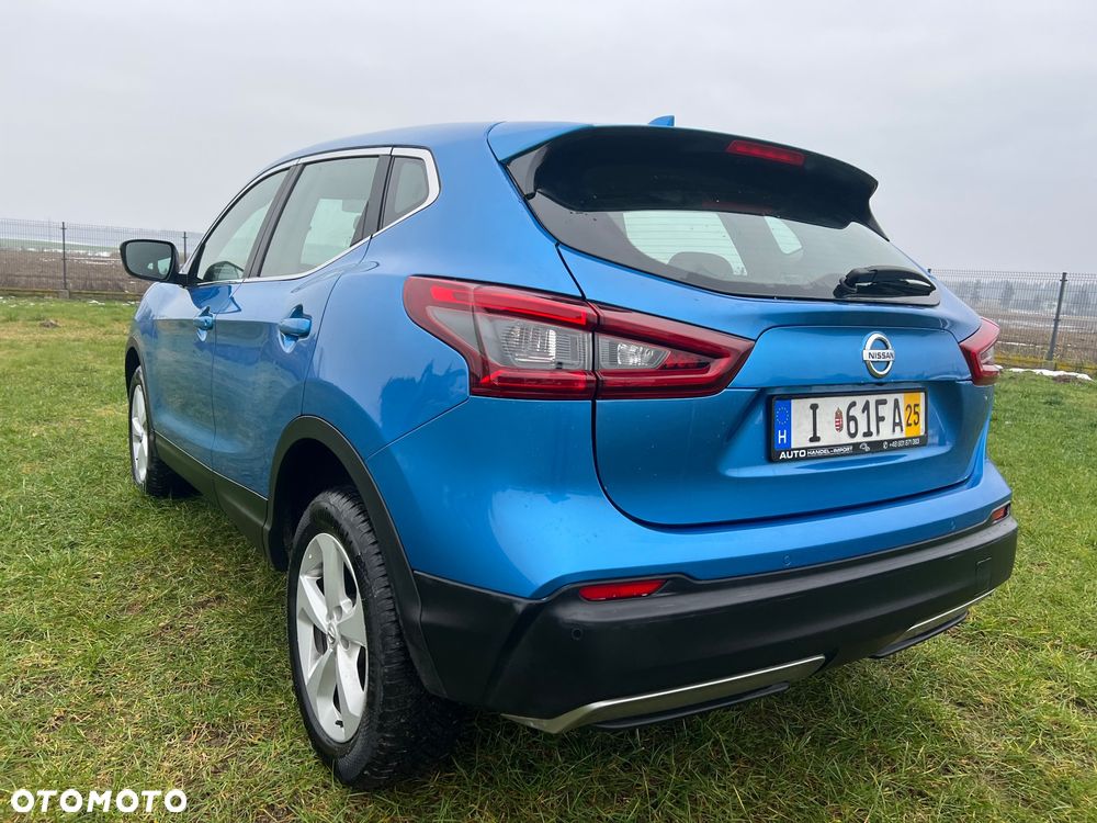 Nissan Qashqai - 10