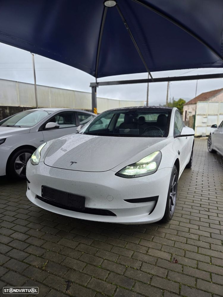 Tesla Model 3 Standard Range Plus RWD - 1