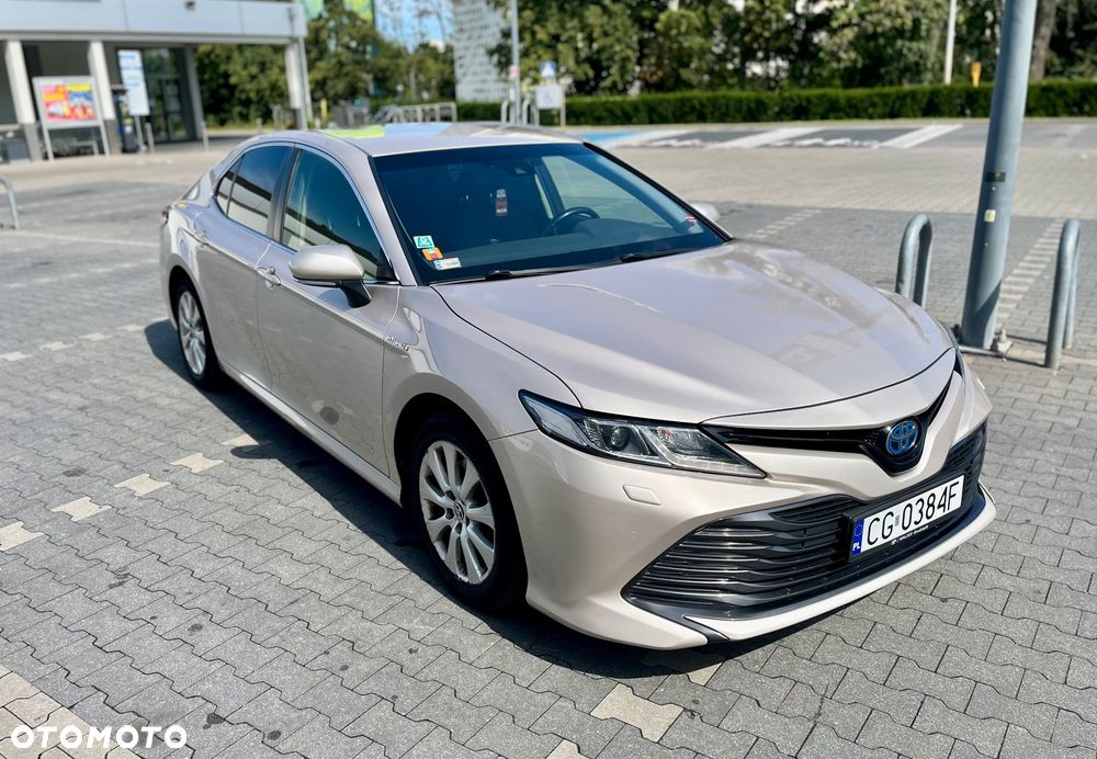 Toyota Camry 2.5 Hybrid Comfort CVT - 1