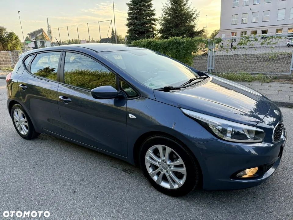 Kia Ceed 1.4 CVVT ISG Dream Team Edition - 5
