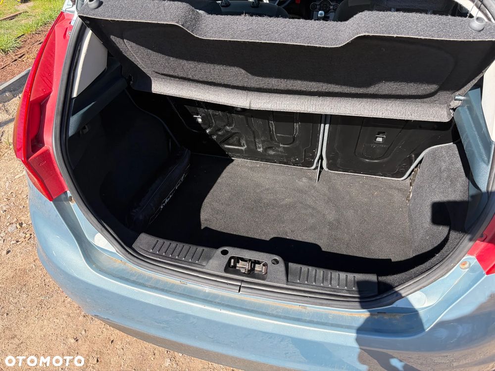 Ford Fiesta 1.25 Trend EU5 - 13