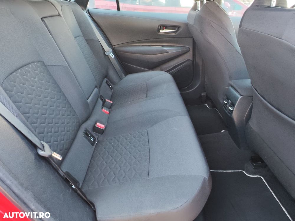 Toyota Corolla 1.8 Business Edition - 6