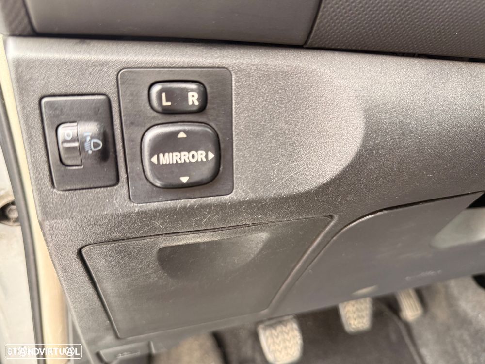 Toyota Yaris 1.0 VVT-i Sol High Pack - 20