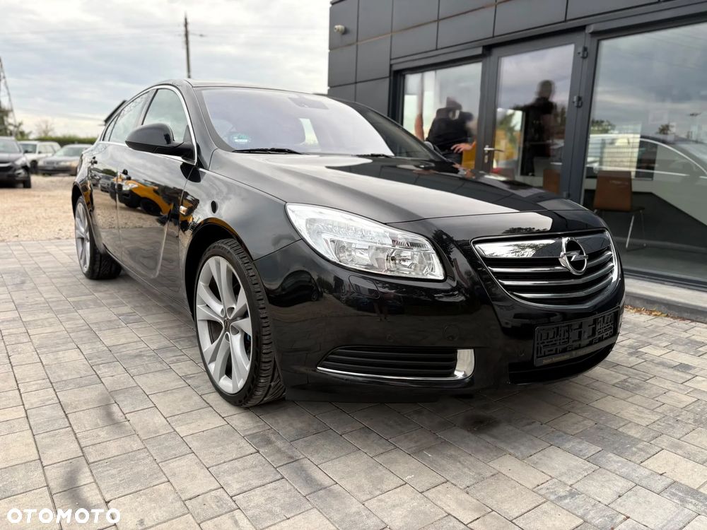 Opel Insignia 2.0 T Cosmo - 1