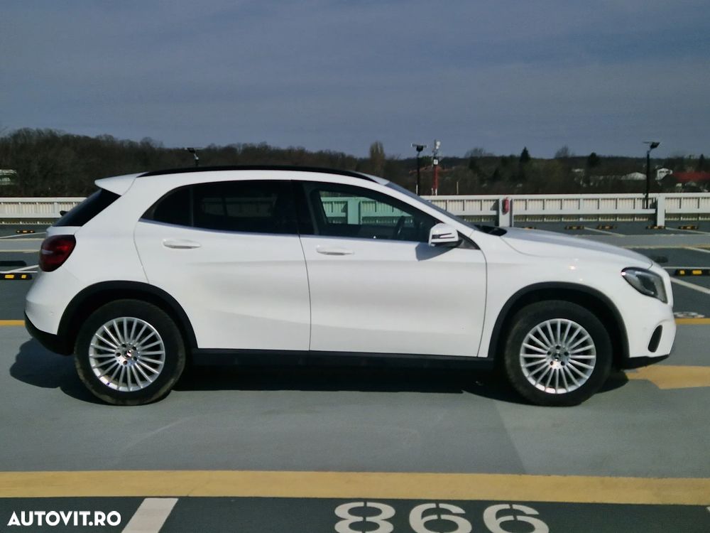 Mercedes-Benz GLA - 2