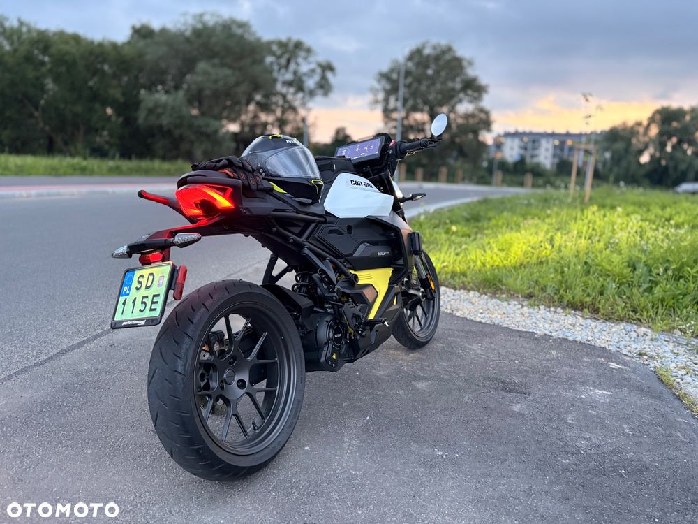 Can-Am Inny - 2