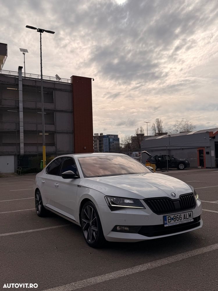 Skoda Superb 2.0 TDI DSG Sportline - 4