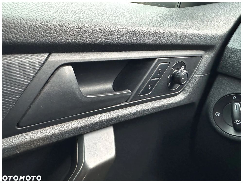 Volkswagen CADDY - 17