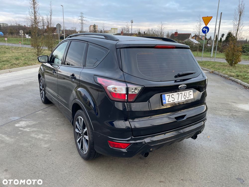 Ford Kuga 1.5 EcoBoost 2x4 ST-Line - 6