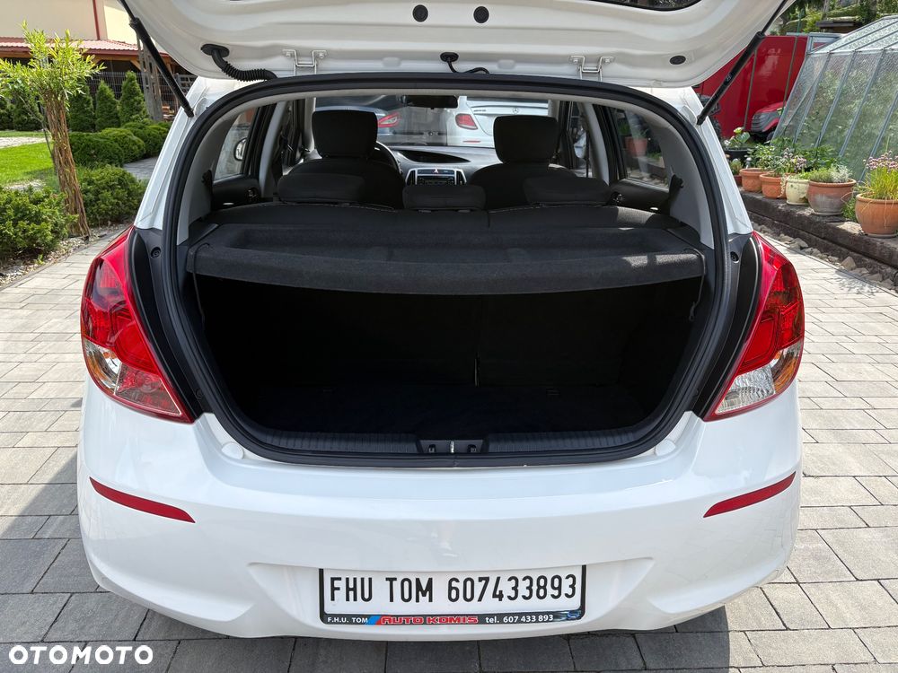 Hyundai i20 1.2 Trend - 14