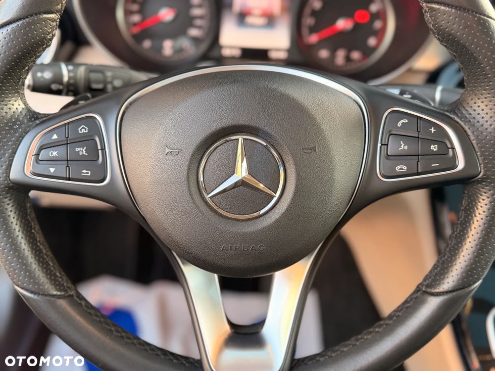 Mercedes-Benz Klasa C 200 4-Matic 7G-TRONIC - 18