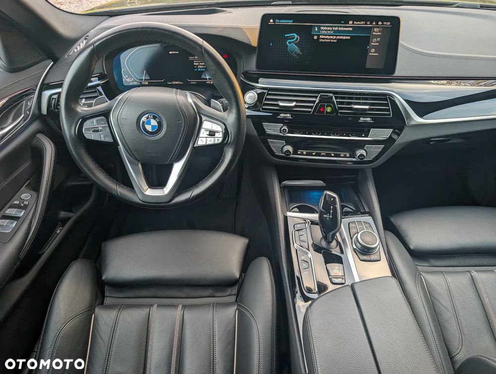 BMW Seria 5 530e Luxury Line - 26