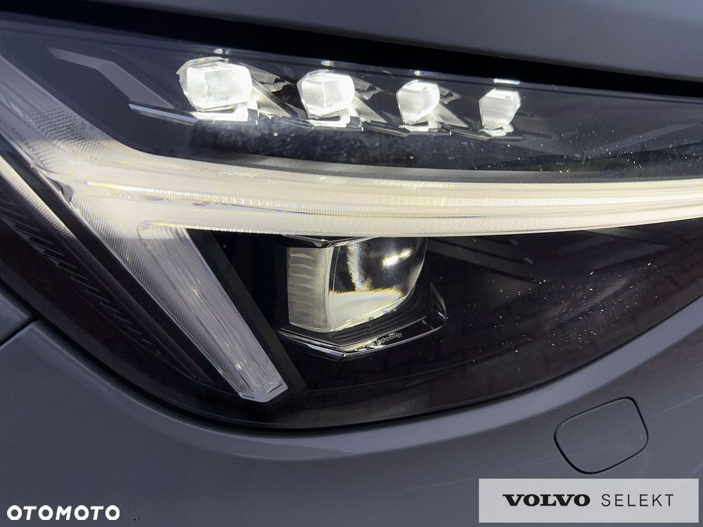 Volvo XC 40 B3 B DKG Plus Dark - 30